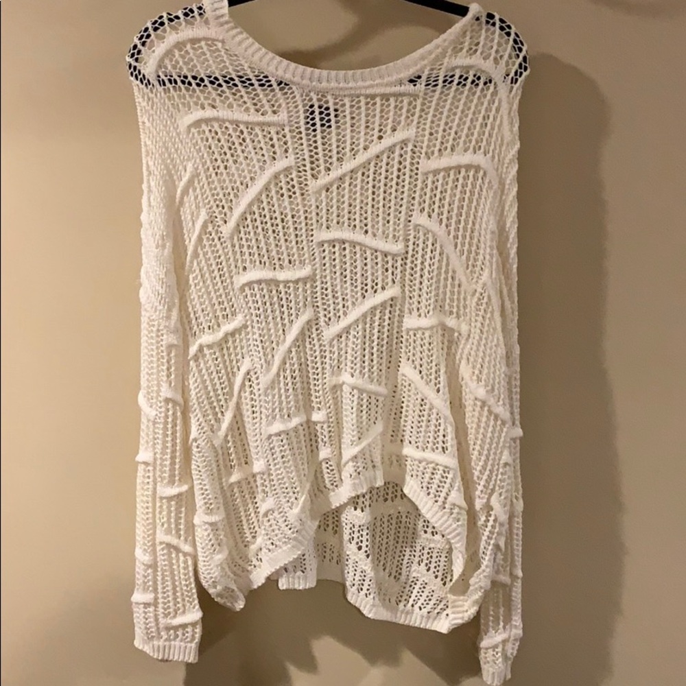 URBAN OUTFITTERS CREAM CABLE KNIT SWEATER MEDIUM